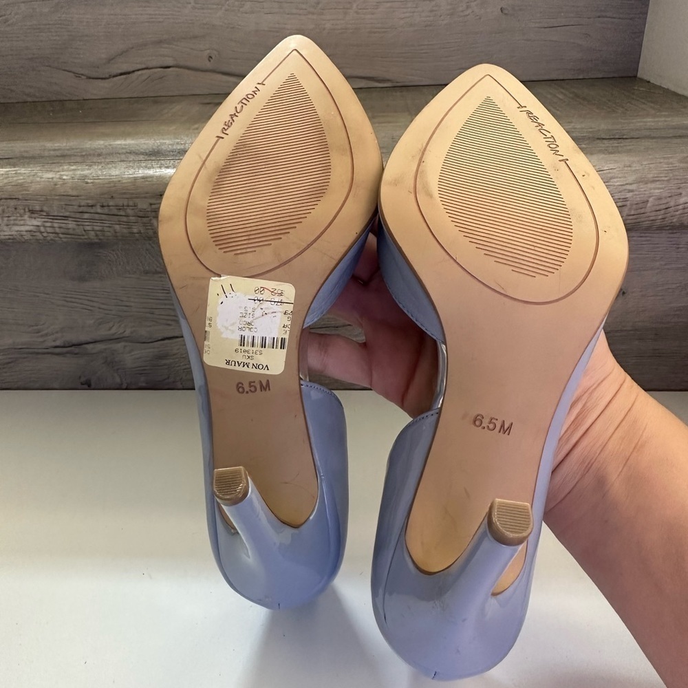 Kenneth Cole Reaction Heels size 6.5 - Picture 7 of 9